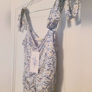 *NWT* ENDLESSBLU Light Blue Floral Ruched Shoulder Tie Maternity Dress (M)